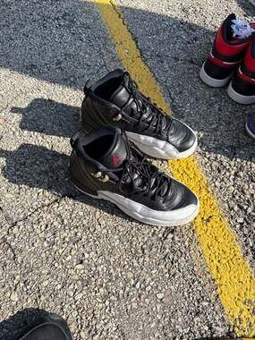 Air Jordan 12 Retro GS Playoffs 2022 (153265-006) Size 7Y